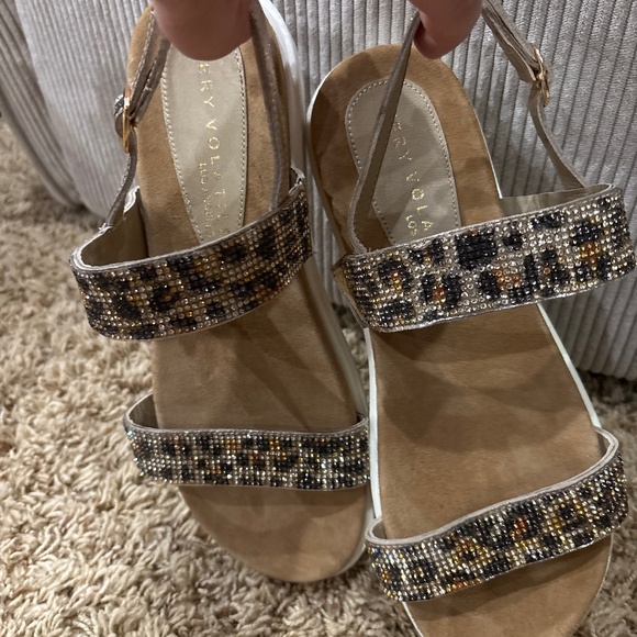 Very Volatile Black/White/Silver Sandals with Platform Sole Size 9 - Picture 1 of 8